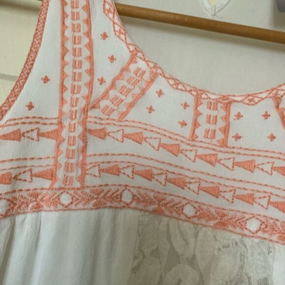 Mahina Lace and Embroidered Baby Doll Dress - Picture 5 of 9